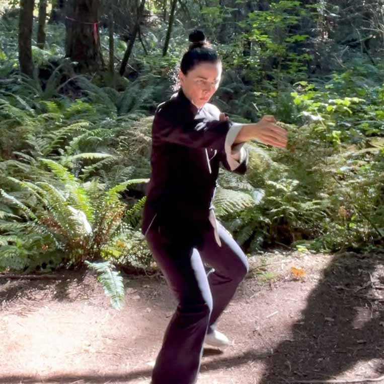 Sifu Kendra Mahon demonstrating Biu Jee form