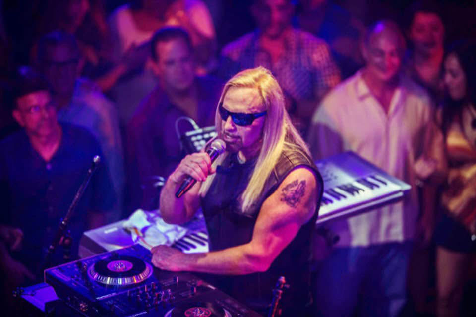 Bob Rosenberg concert performance DJ decks