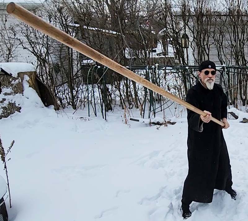 Chris Arendt Wing Chun dragon pole training